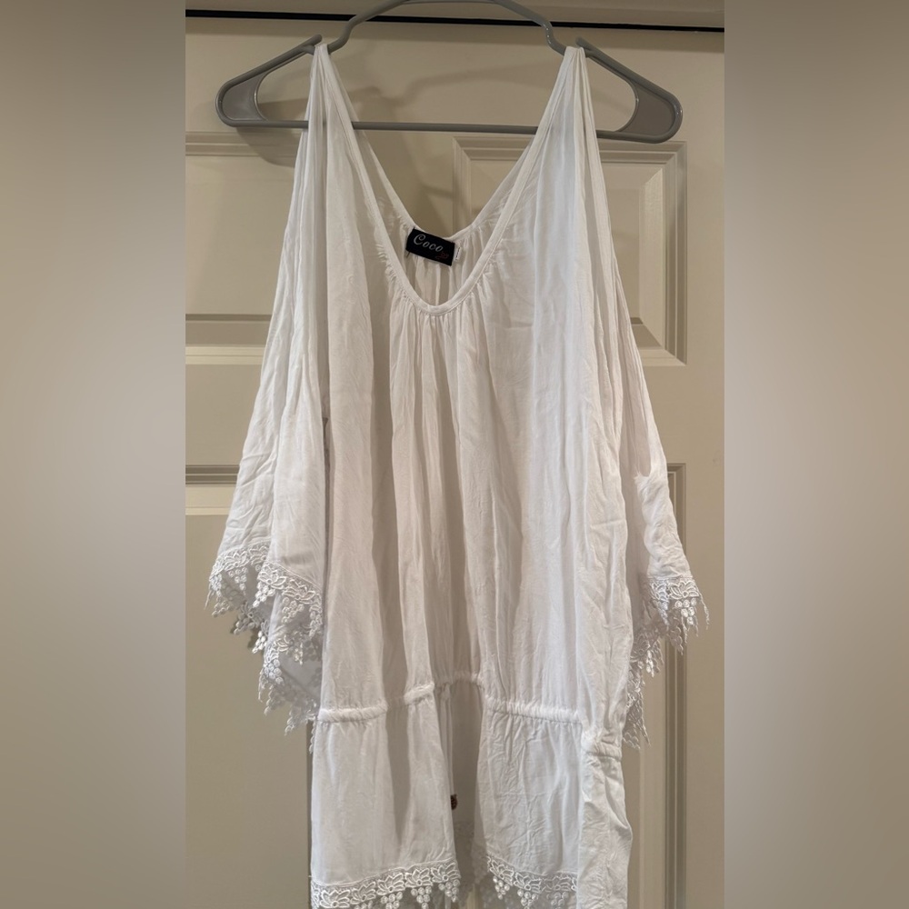 Chic White Tunic Top by Coco